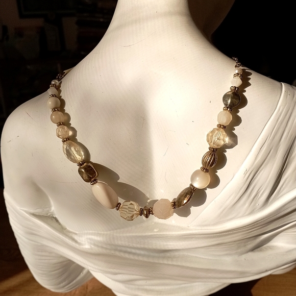 Off White and Brass Necklace - Picture 3 of 17